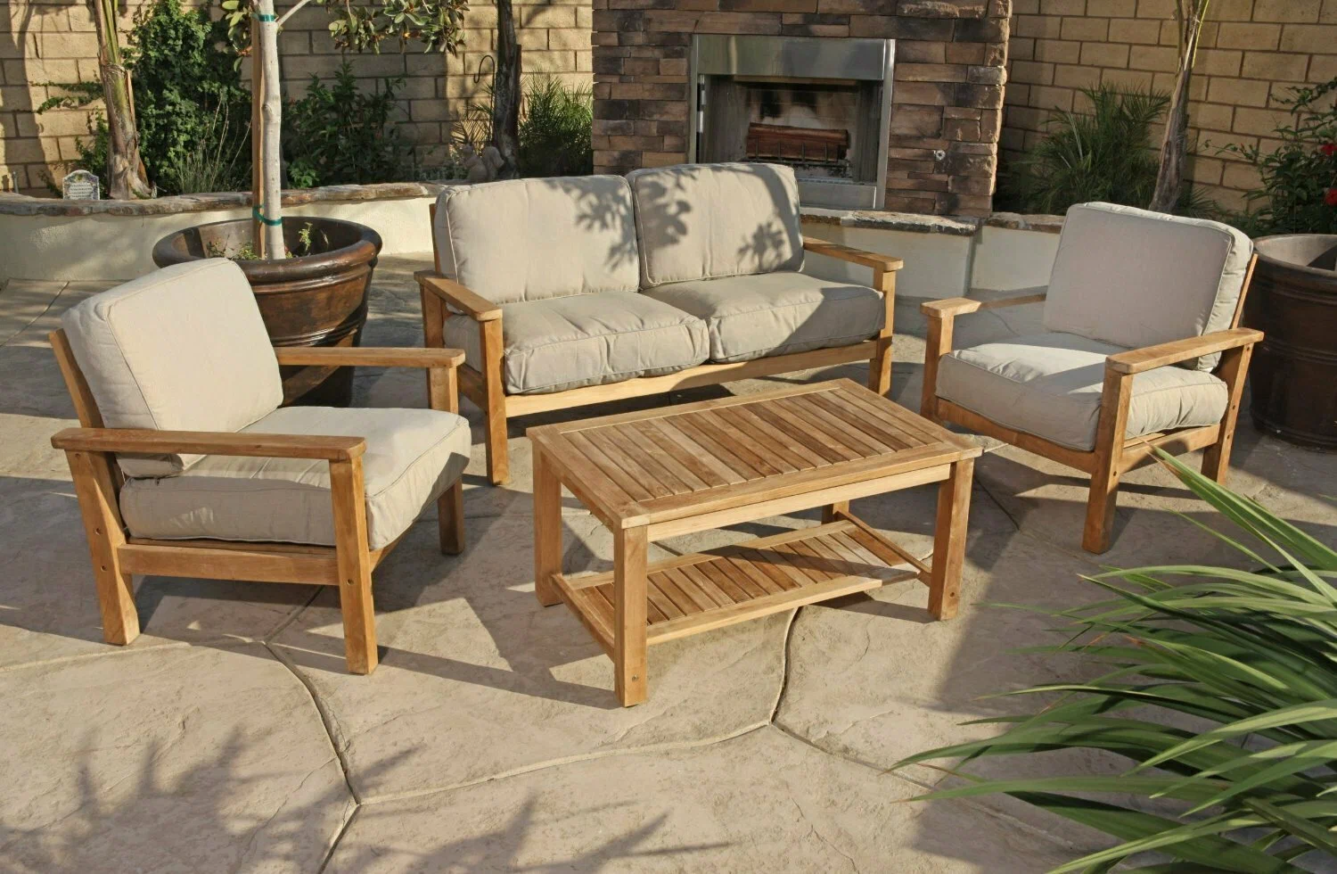 Professional Outdoor Furniture Repair Services