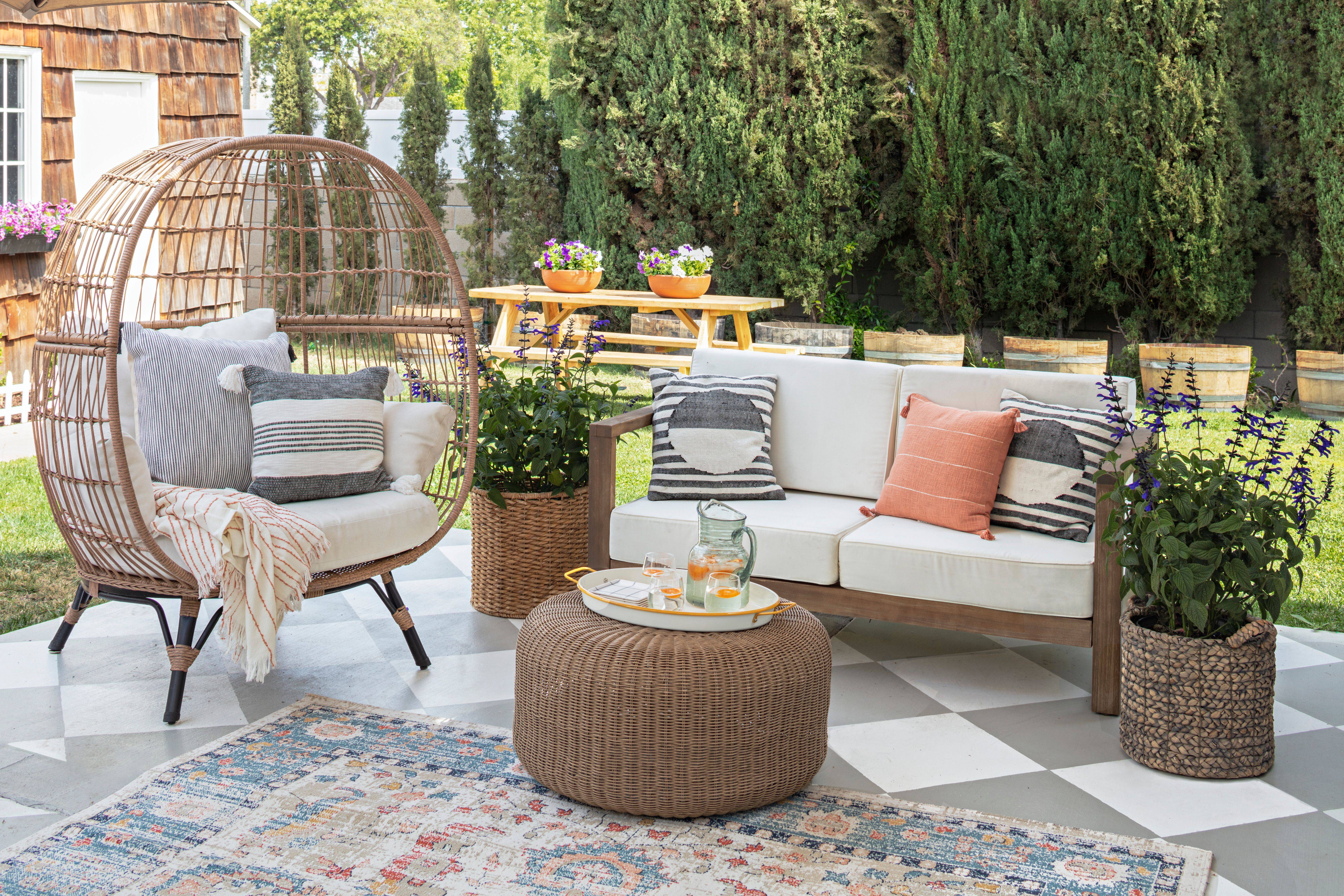 Outdoor Furniture Accessories for Your Perfect Yard